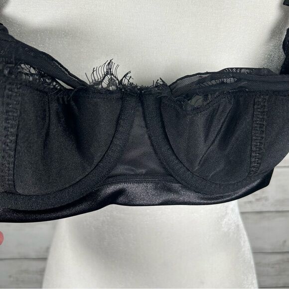 Cacique Quarter Balconette Peek A Boo Cup Lace Underwire Black Bra 36D - Picture 7 of 8